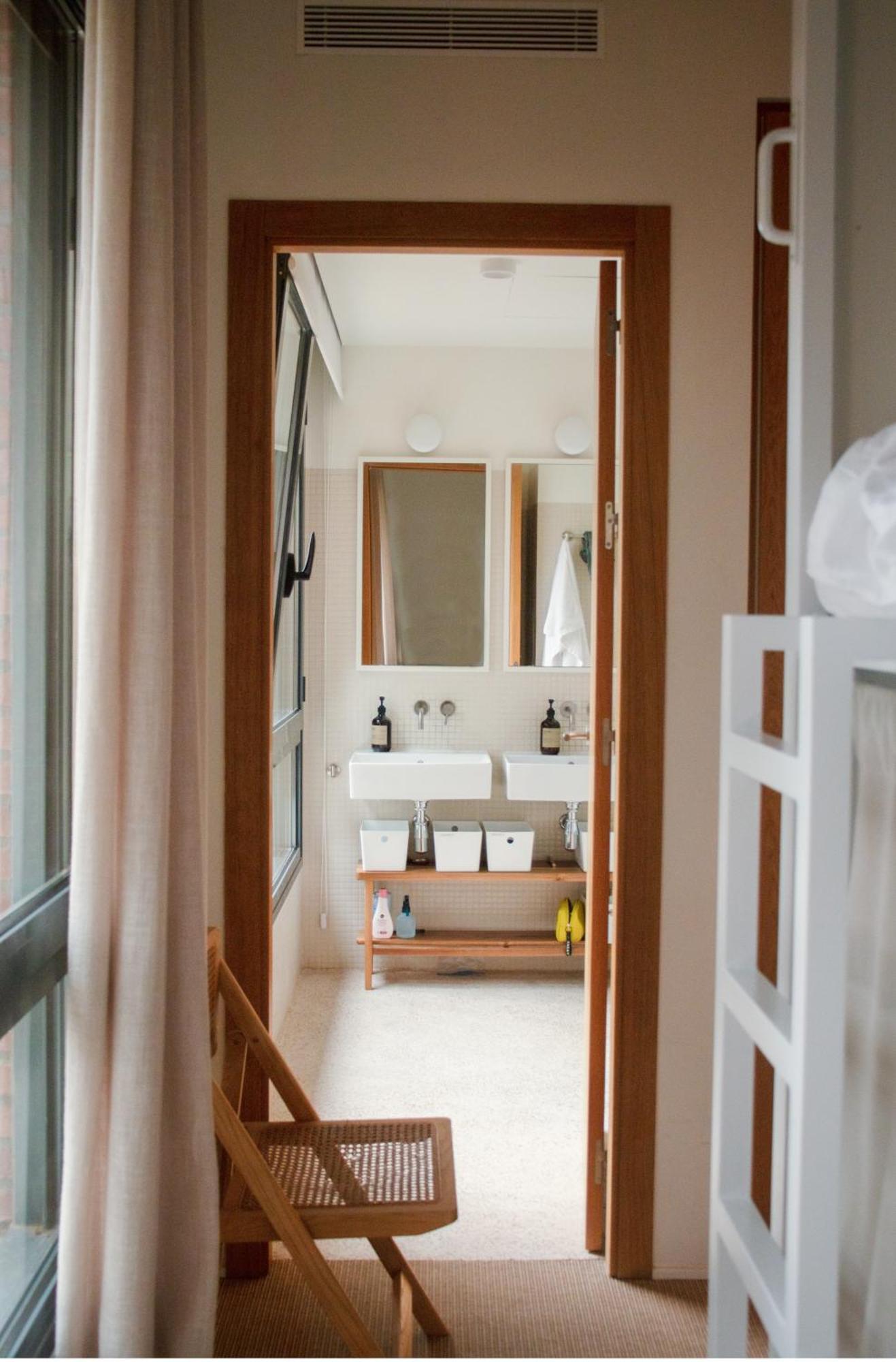 Circles House Coliving & Coworking Apartment *