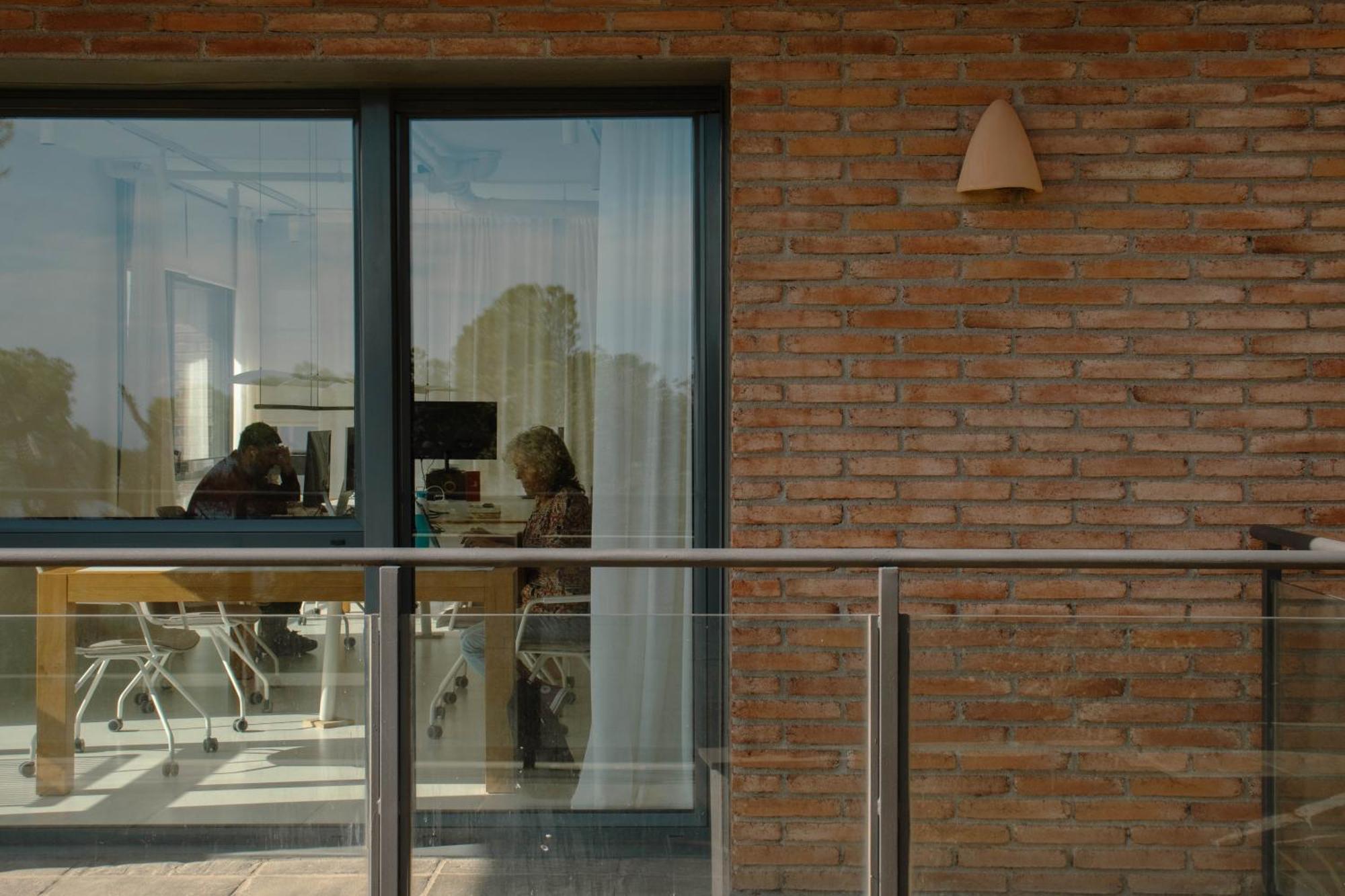 Circles House Coliving & Coworking *
