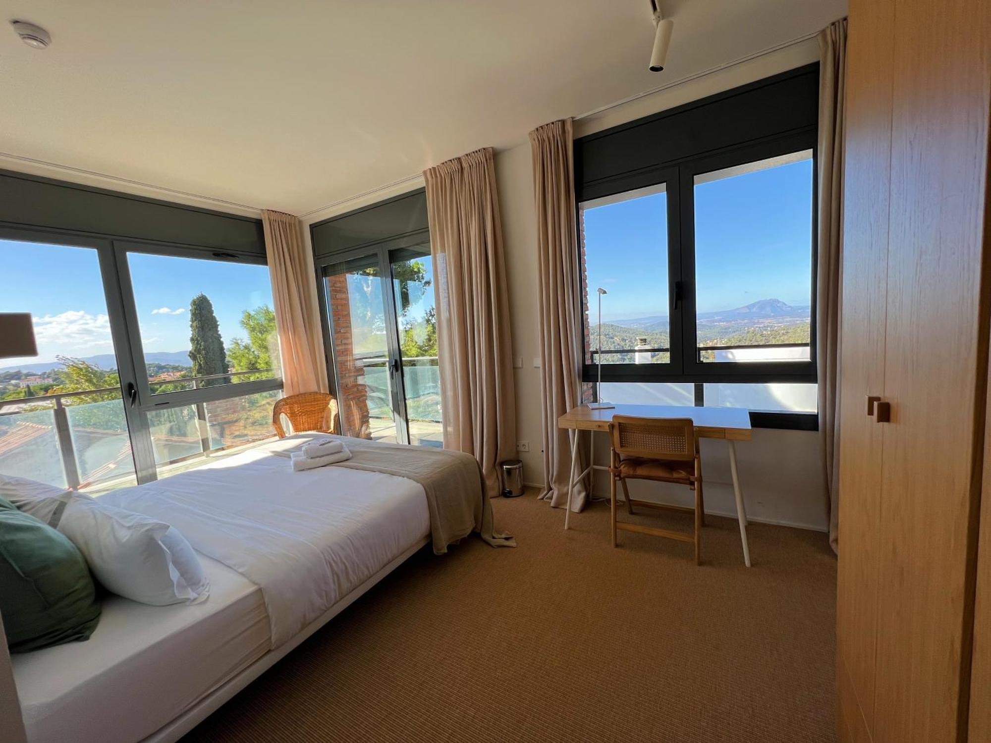 Circles House Coliving & Coworking Apartment